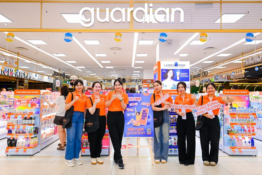 Sự kiện khai trương guardian Lotte