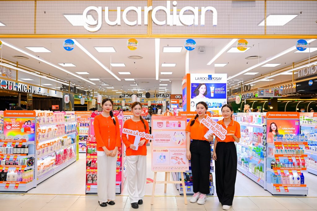 Sự kiện khai trương guardian Lotte